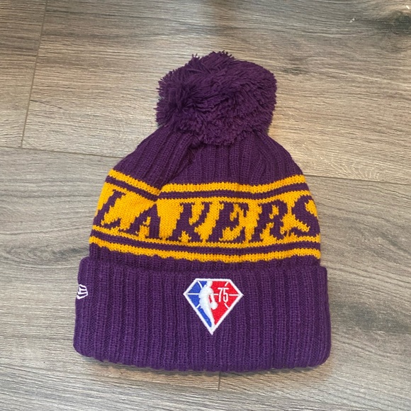 Los Angeles Lakers NBA Beanie - Picture 2 of 2